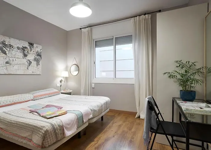 Bebarceloner Eixample Apartments - 2 Bedrooms
